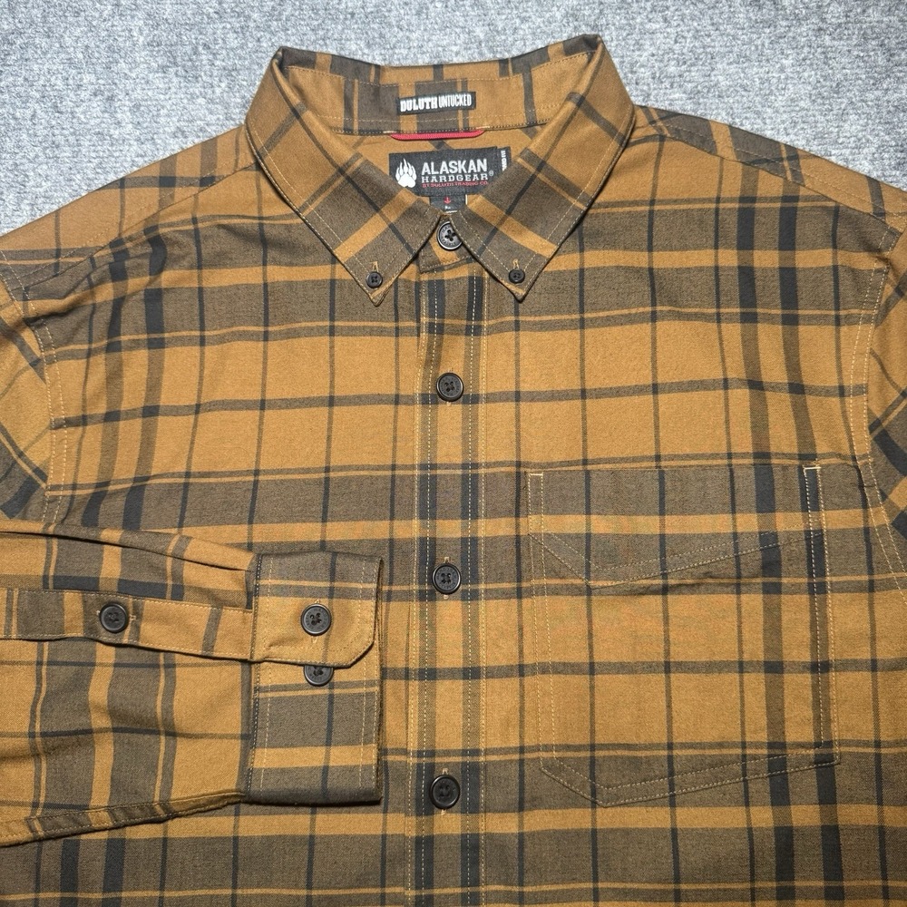 Alaskan Hardgear Duluth Untucked Brown Plaid Men Large Regular Fit Button Down